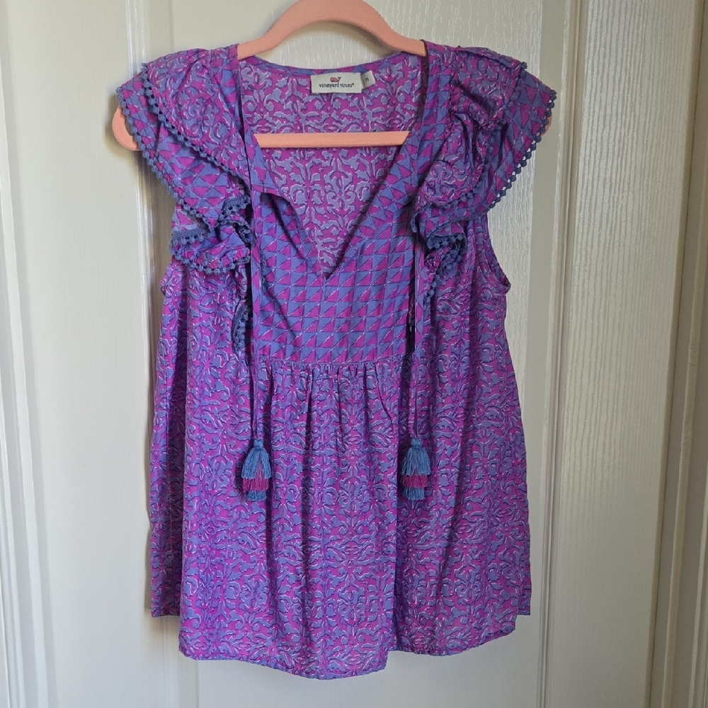 NWOT $98 Vineyard Vines Pink and Purple Patterned Top Size XS